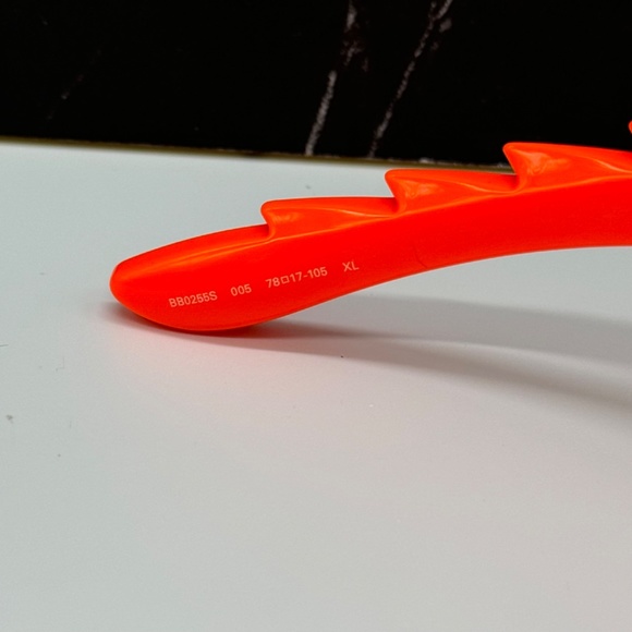 NEW BB0255S 005 BALENCIAGA ORANGE OVAL WOMEN BALENCIAGA SUNGLASSES - Picture 8 of 10